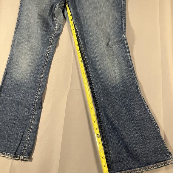 Old Navy The Dreamer Jeans Womens 14 Blue Bootcut Stretch Distressed Denim Pants - Picture 7 of 16
